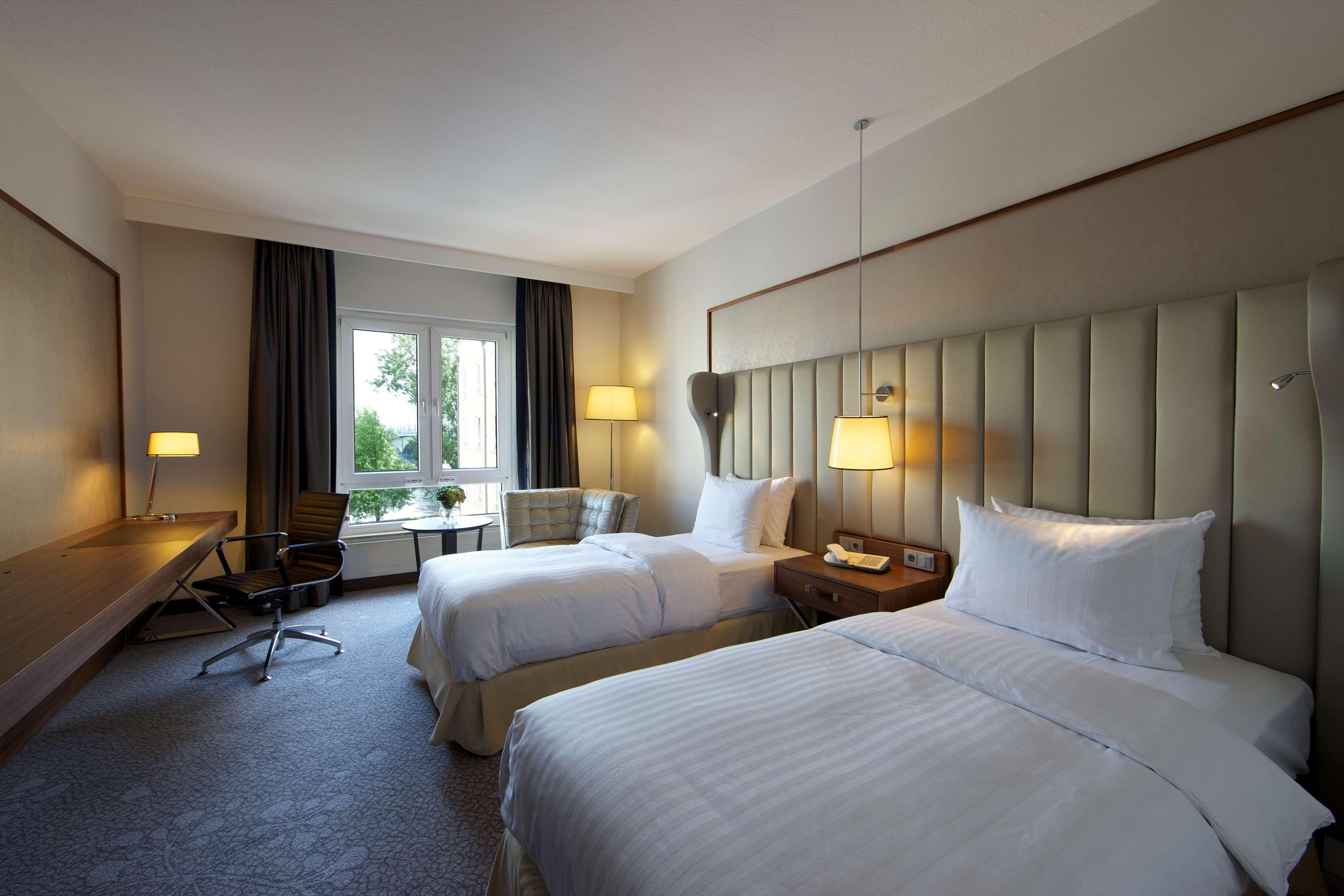 Dorint Hotel Bonn Eksteriør bilde